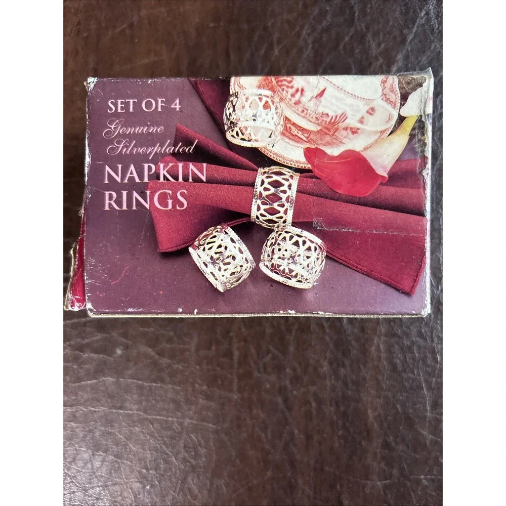 Set of 4 Genuine Silverplated Napkin Rings - NEW Unopen Box In Original Wrappin